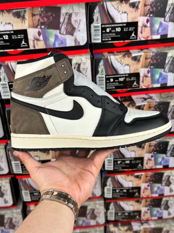 Air Jordan 1 Retro High Dark Mocha