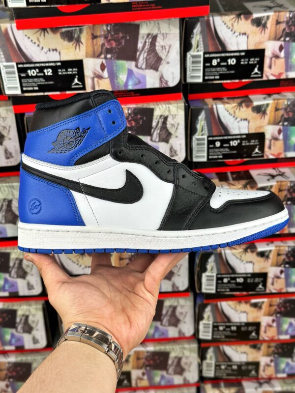 Air Jordan 1 Retro High x Fragment Design (Friends and Family)