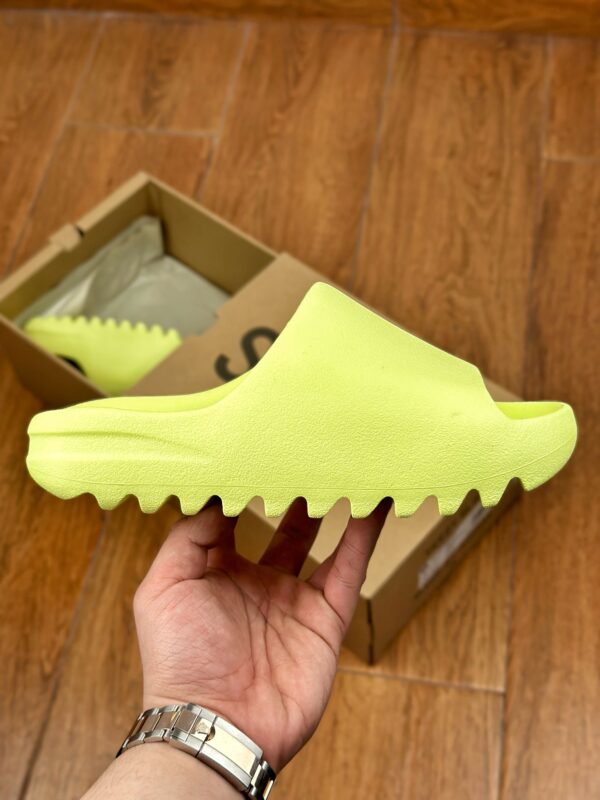 Yeezy SLIDE Glow Green