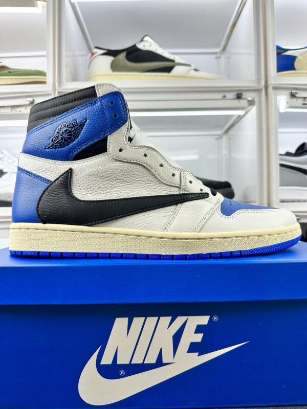 Air Jordan 1 Retro High OG SP Travis Scott x Fragment