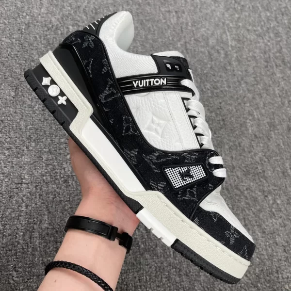 LV Trainer Sneaker